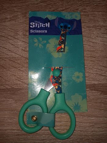 Ciseaux stitch