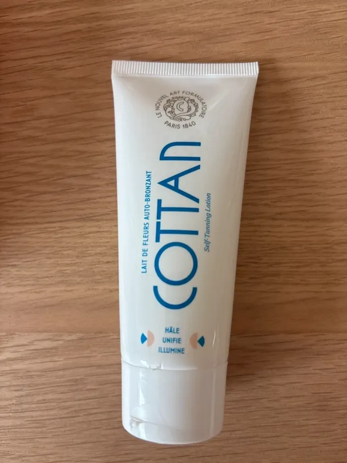 Cottan – Lait de Fleurs Auto-Bronzant