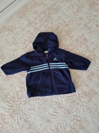 Polaire adidas 6  mois très bon etat