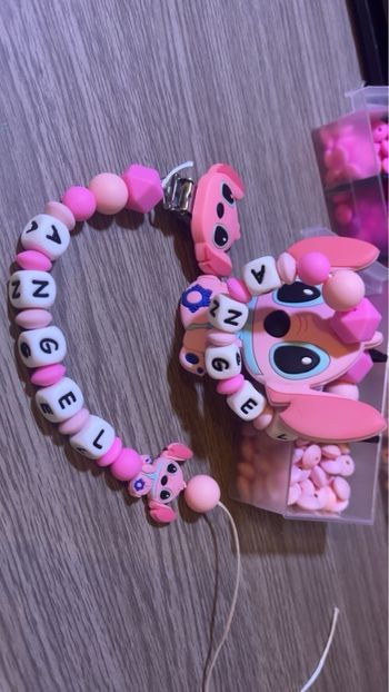 Ensemble attache tétine et anneaux’ de dentition