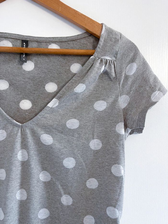 Tee shirt gris et blanc à pois Kiabi - photo numéro 6