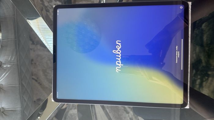 Apple iPad Pro 12,9 pouces (5e génération) Wi-Fi cellulaire 2 To gris sidéral - photo numéro 4