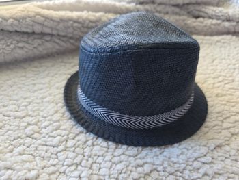 Chapeau enfant 44 cm 