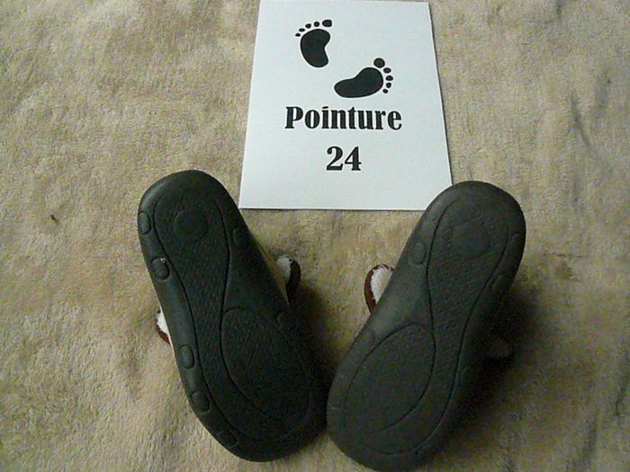 Chaussons marron - Pointure 24 - photo numéro 2