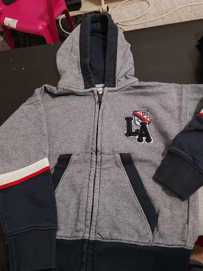 Sweat a capuche