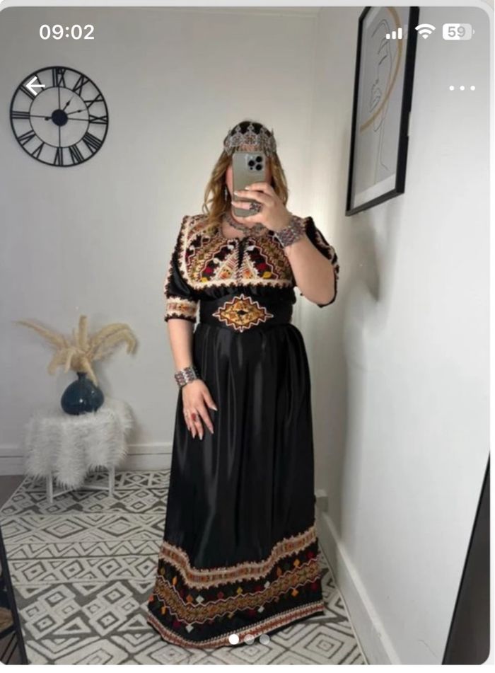 Robe de soirée kabyle état neuf 110€ - photo numéro 2