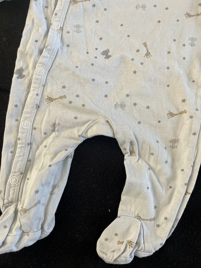 Pyjama 3 mois - photo numéro 2