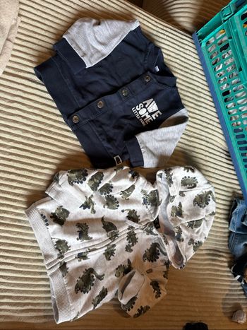 Lot 2 vestes 3 mois