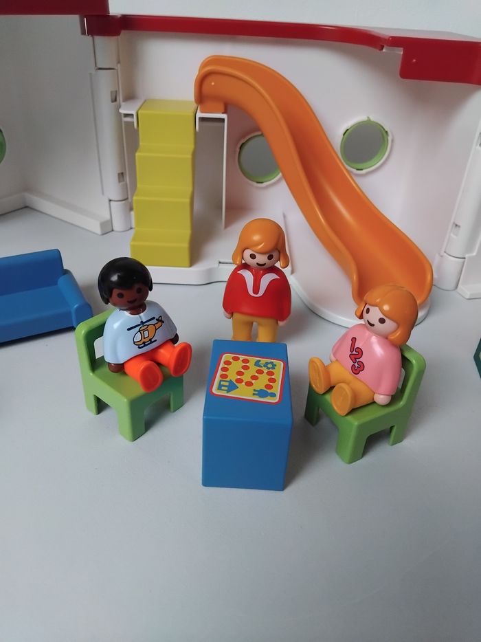 PLAYMOBIL 123 Garderie Jeux Enfants Transportable Junior - photo numéro 2