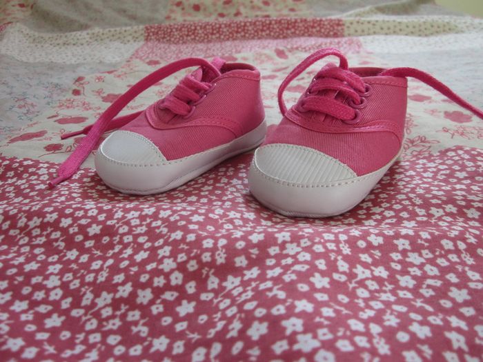 Chaussures/chaussons rose - photo numéro 3