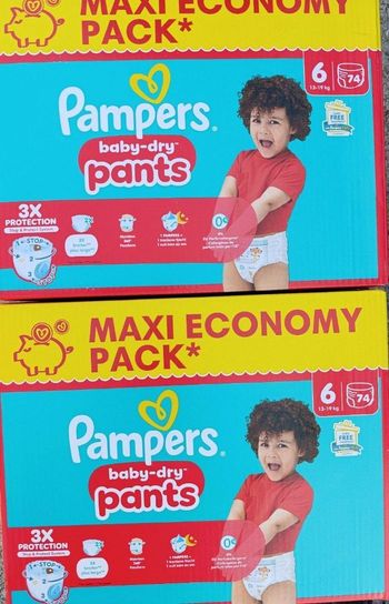 148 couches Pampers Pants taille 6