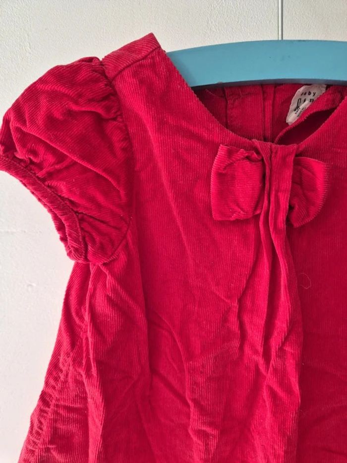 Robe rouge manches courtes baby GAP 6-12 mois - photo numéro 2