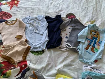 Lot 6 bodies garçon 3 mois