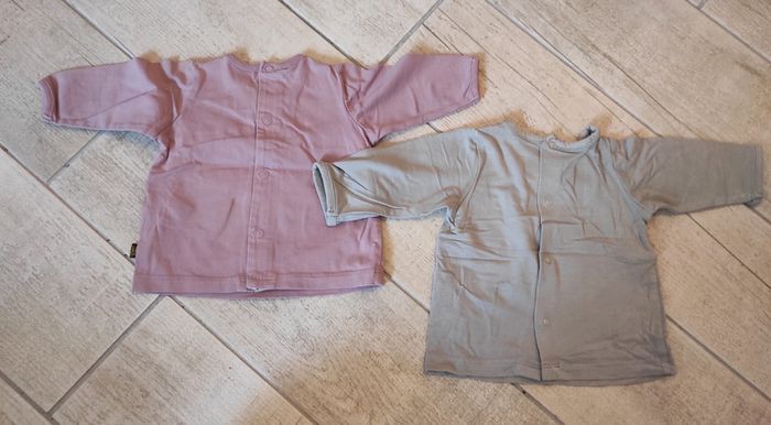 Lot de 2 t shirt 1 mois - photo numéro 2