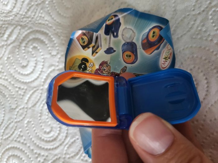 Kinder Spy Gadget TT070 - photo numéro 2