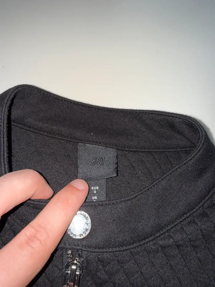Gilet noir / Cardigan noir H&M - photo numéro 4