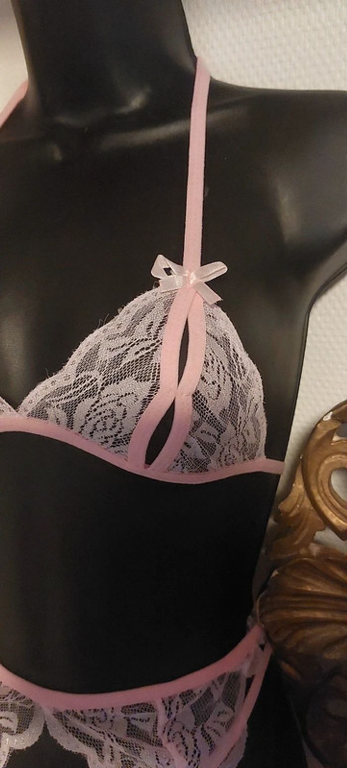 Ensemble de lingerie neuf - photo numéro 3