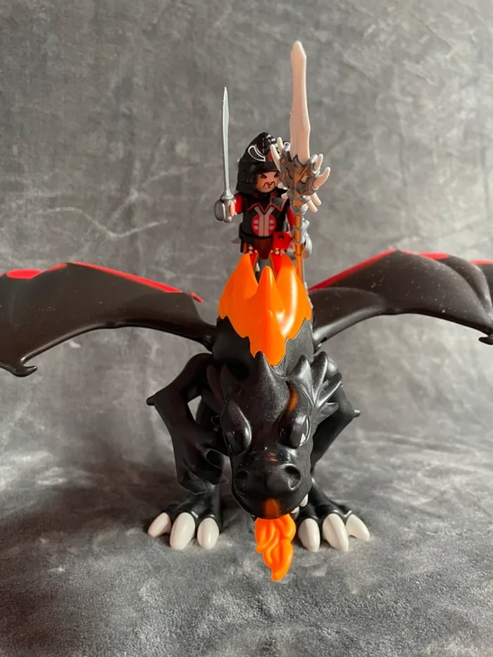 Playmobil grand dragon royal avec flammes lumineuses 5482 - photo numéro 2