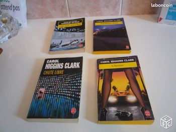 Lot de 4 livres de poche de Carol Higgings Clark