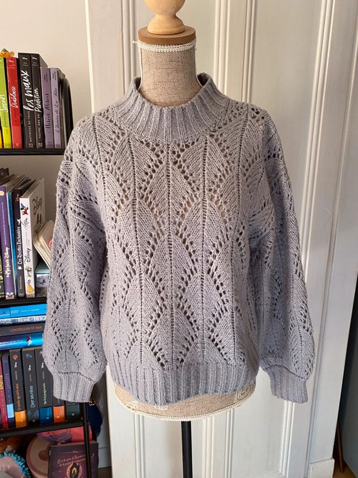 Pull lilas gris