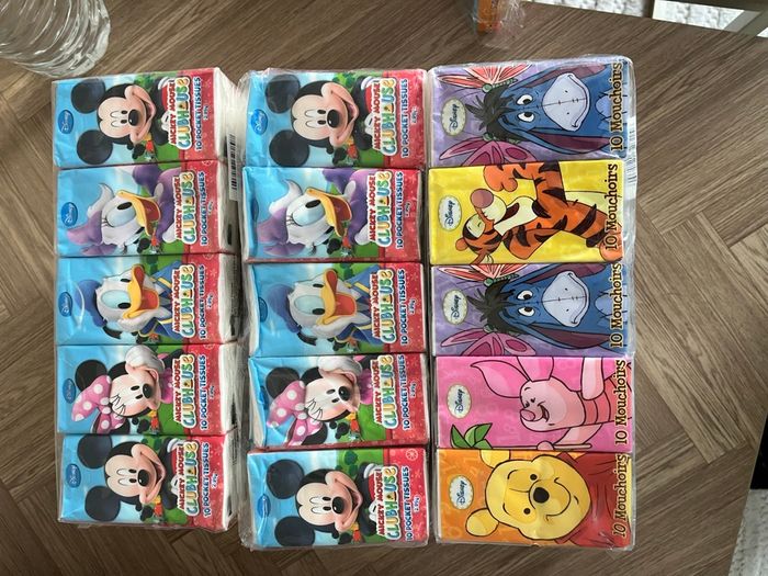 Lot paquet de mouchoirs Disney - photo numéro 4
