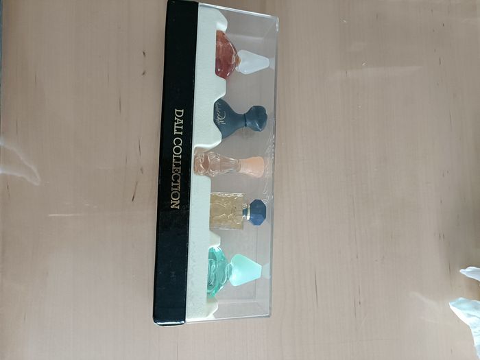 COFFRET DALI COLLECTION 5 MINIATURES DE 5ML