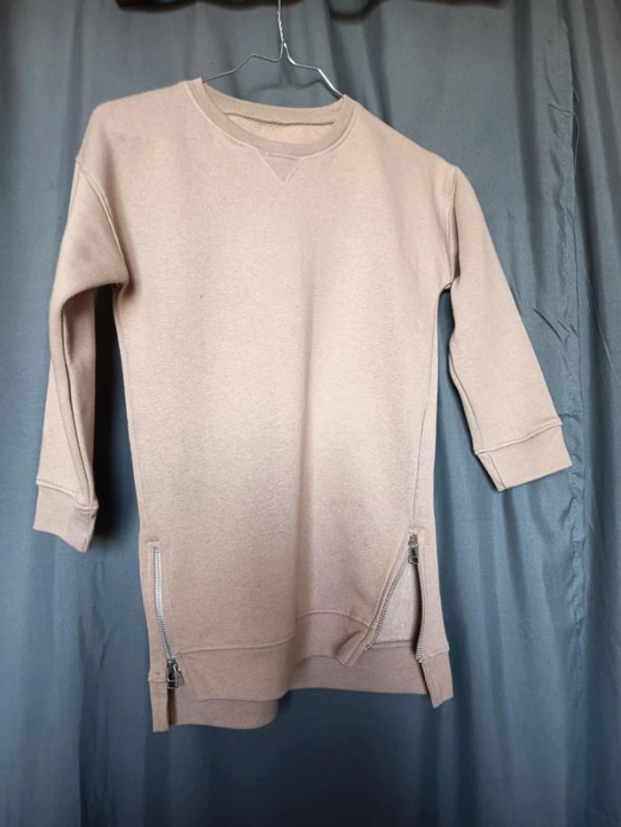 Robe sweat polaire.. Taille 6 ans .