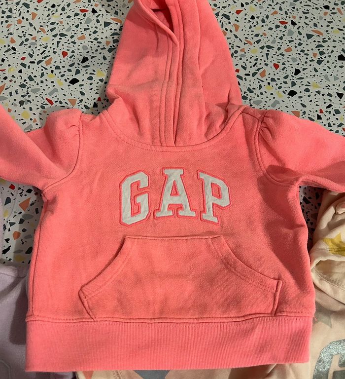 Veste et pull GAP - photo numéro 4