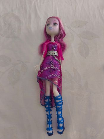 Poupée monster high ari hauntington 
