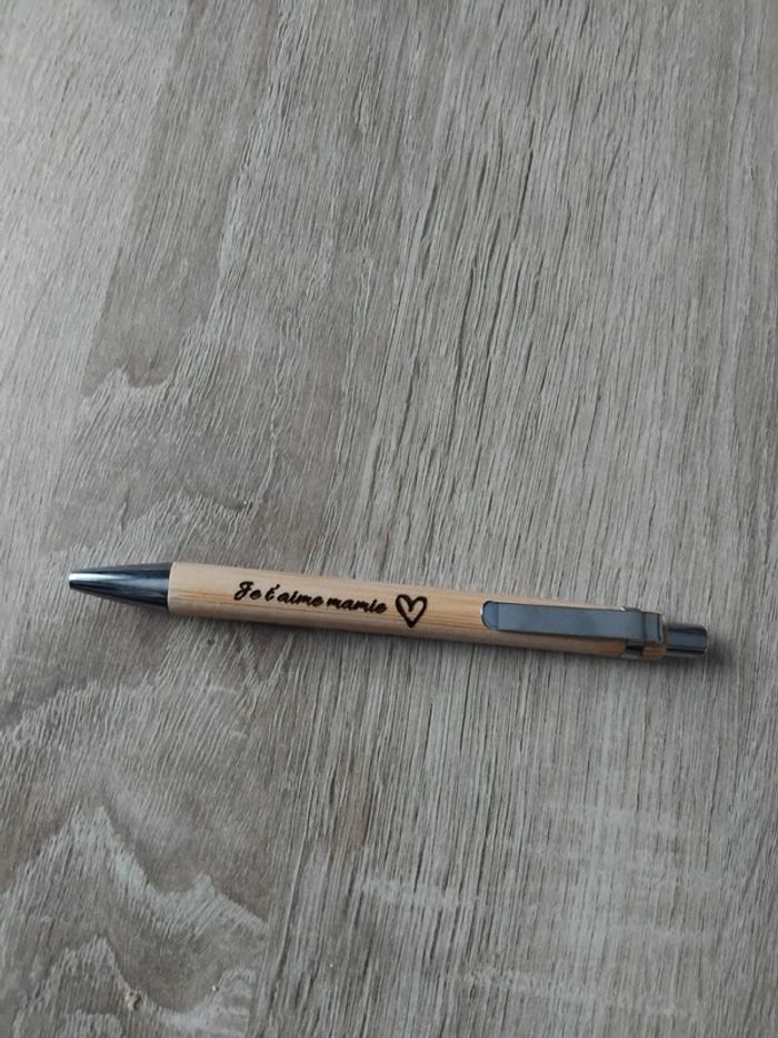 Stylo gravé "je t'aime mamie" neuf