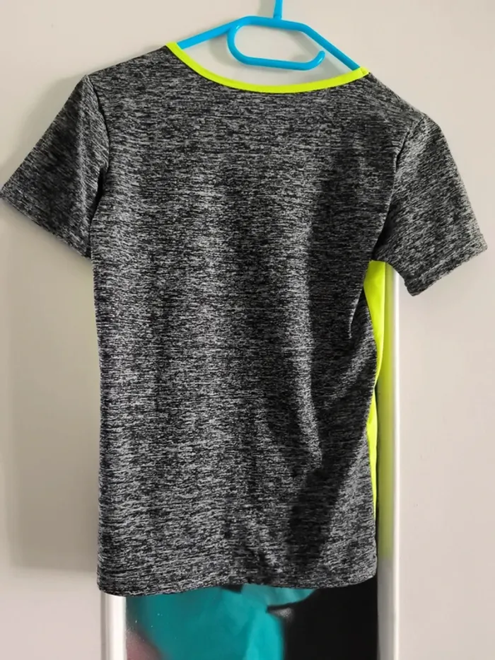 T-shirt 36/38 x1 - photo numéro 4