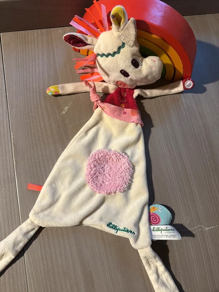 doudou plat licorne louise rose lilliputiens