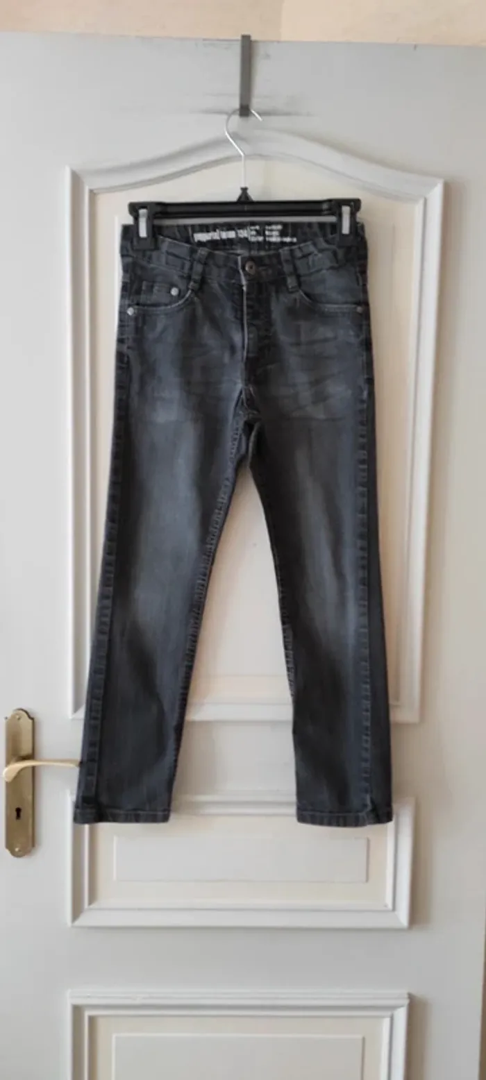 🐼Jean taille réglable Pepperts  taille 8 9 ans 134 cm🐼