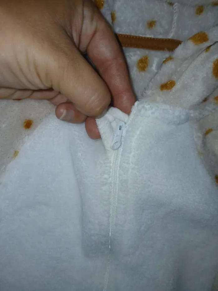 Sur pyjama 6 mois - photo numéro 5