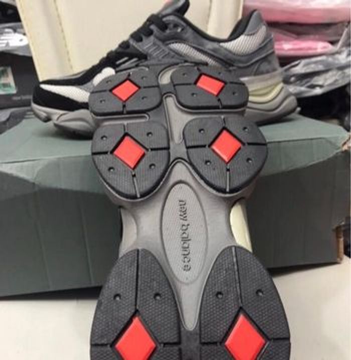 New balance 9060 taille 37 - photo numéro 2