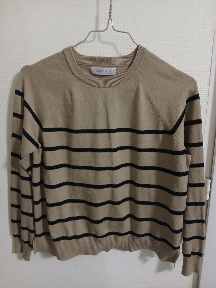 Pull femme taille 38/40 matiere polyster,viscose marque primark a rayures - photo numéro 5