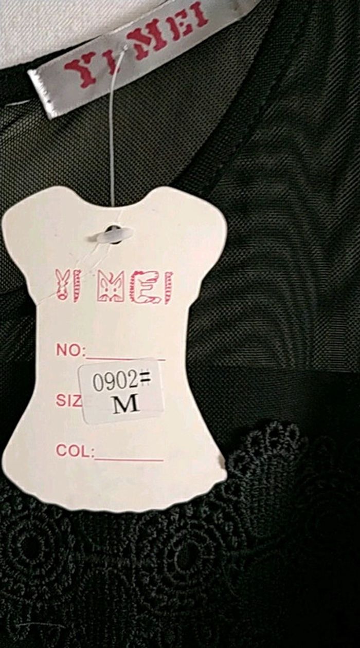 Robe noire - photo numéro 4