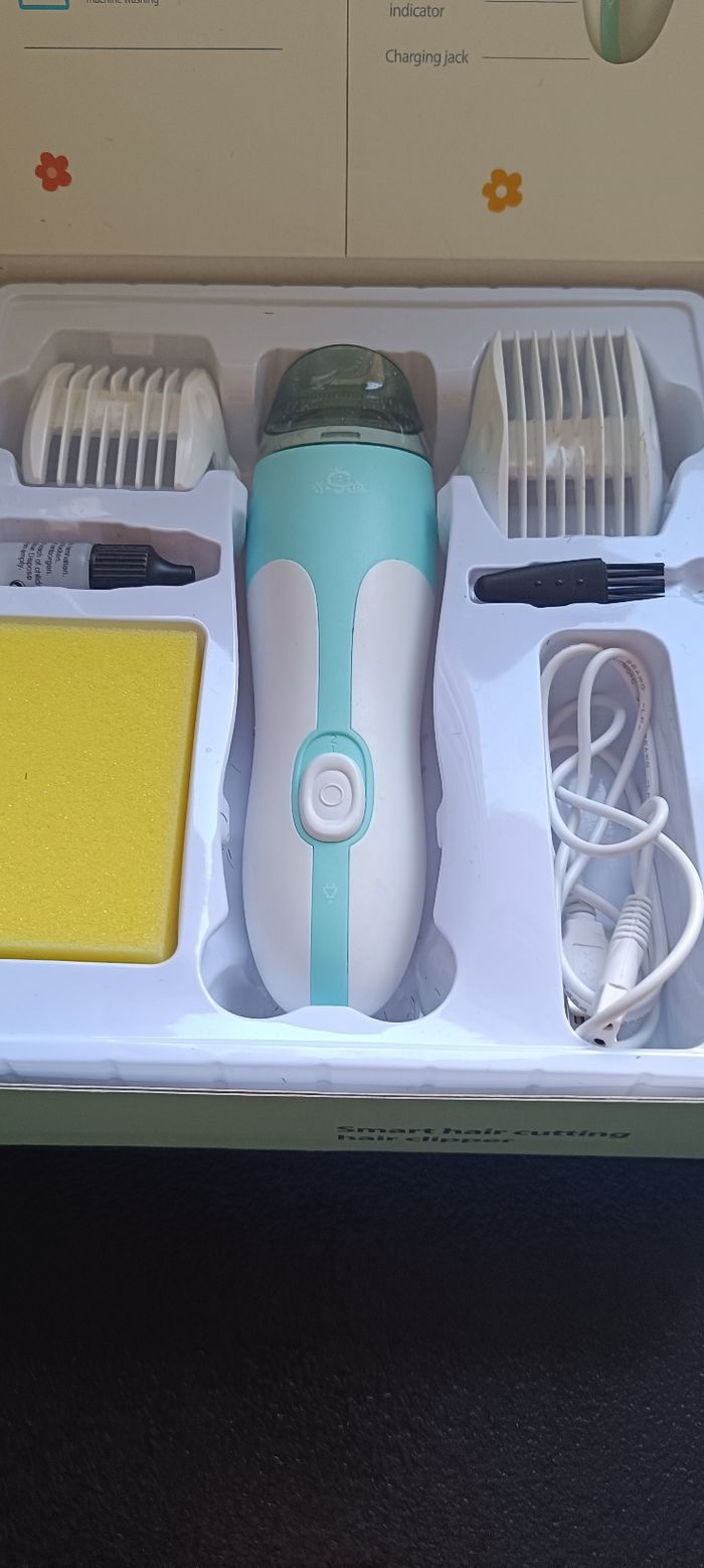 Tondeuse à cheveux pour bébé silencieuse étanche très bon état - photo numéro 3