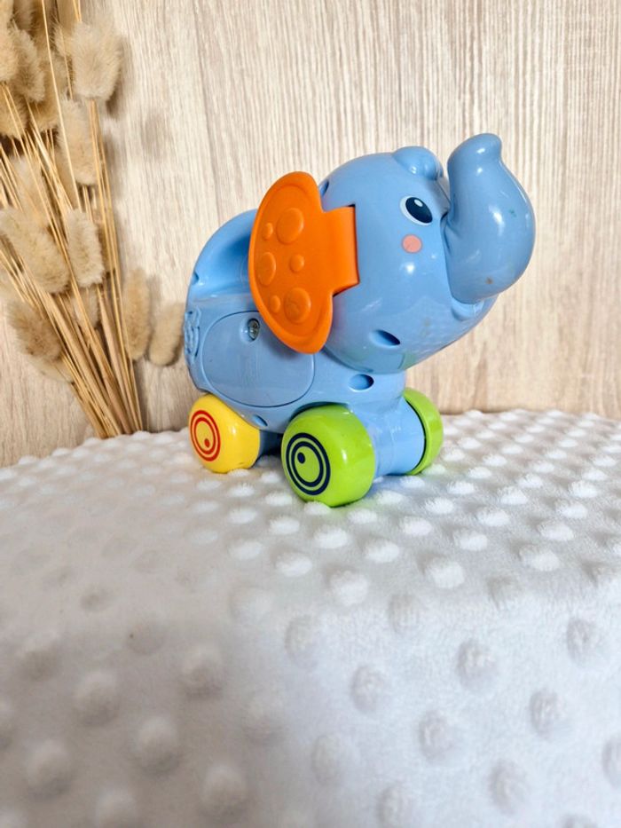 Jeu bébé mon éléphant pousse pousse - photo numéro 3