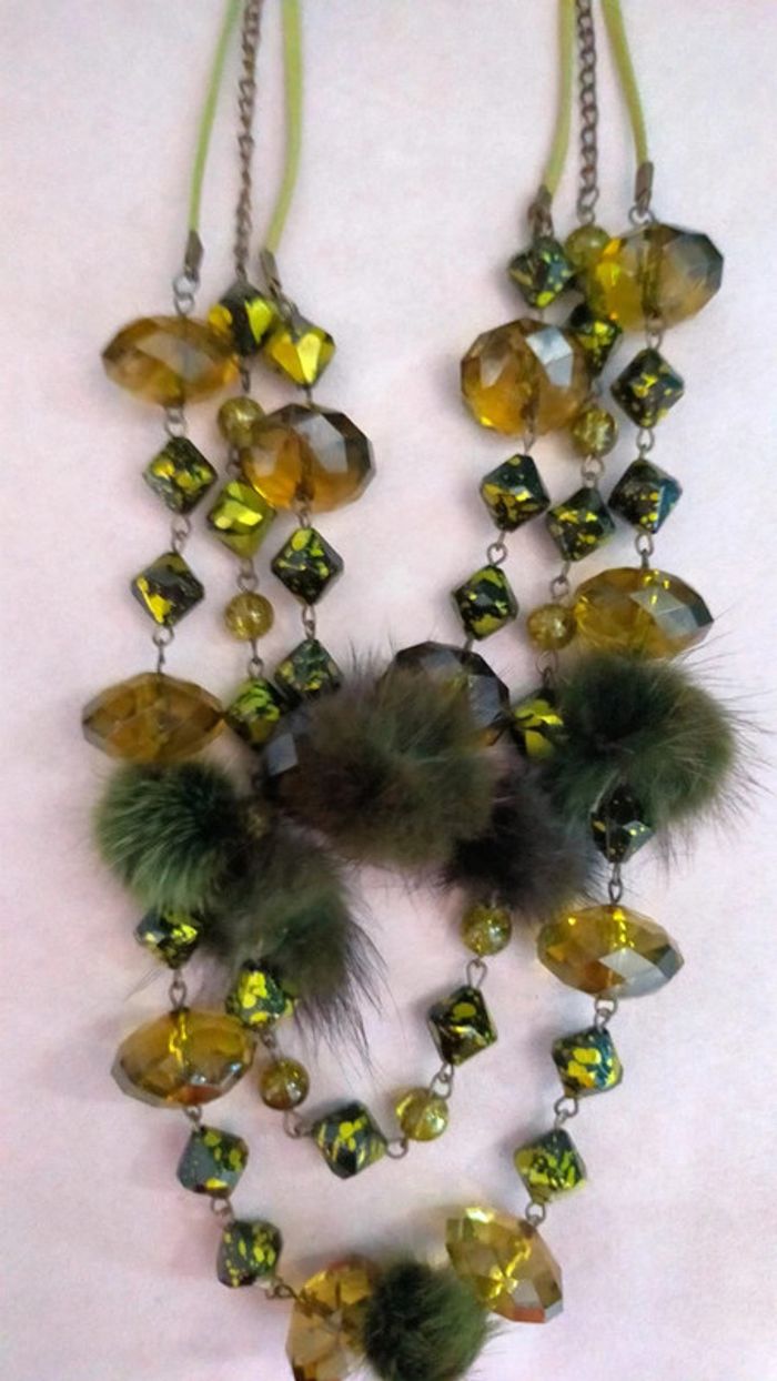 Collier fantaisie original – Vert olive & ambre – Pompons et perles mouchetées - photo numéro 12