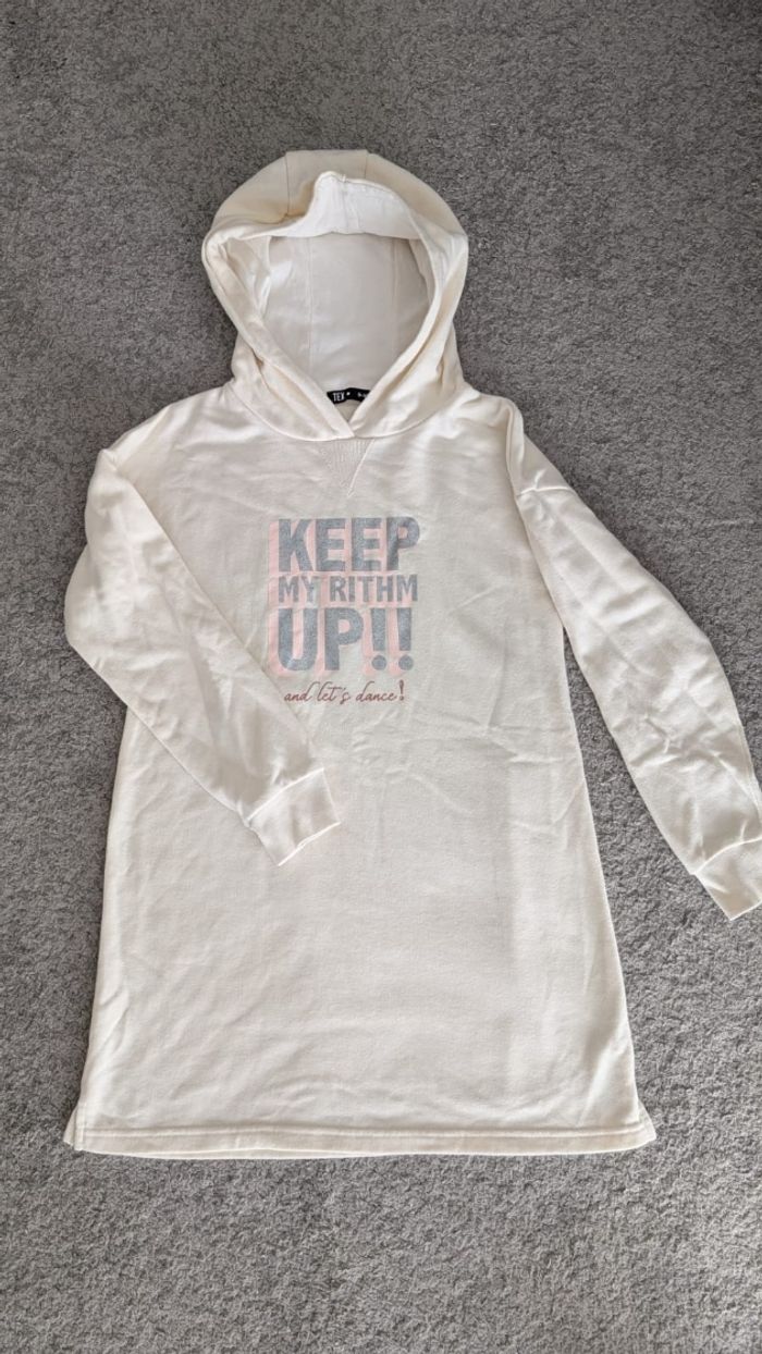 Robe sweat avec capuche