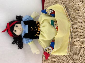 Poupée réversible vintage Blanche-Neige et les 7 Nains, modèle Alma's Design, la Méchante Reine