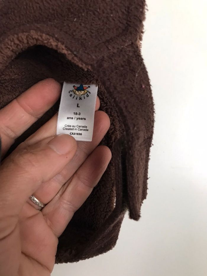 Petit bonnet cache oreille avec lanière scracth - photo numéro 3