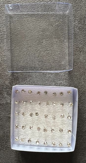 lot 20 paires de brillants