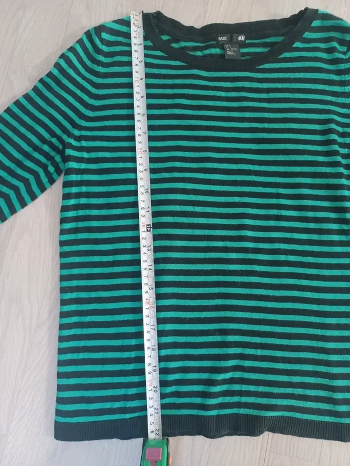 Pull H&M à rayure vert et noir - photo numéro 4