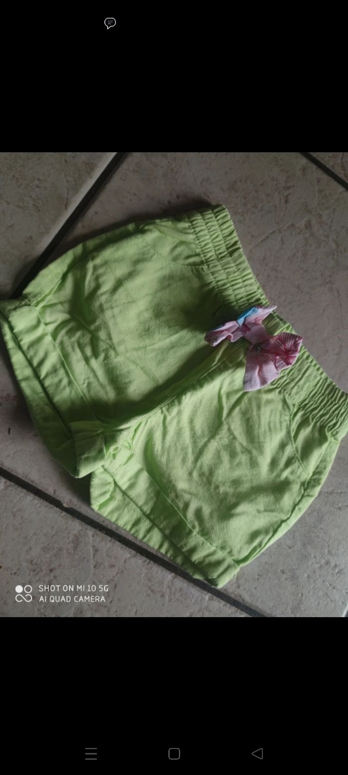 Short neuf 6 mois - photo numéro 3