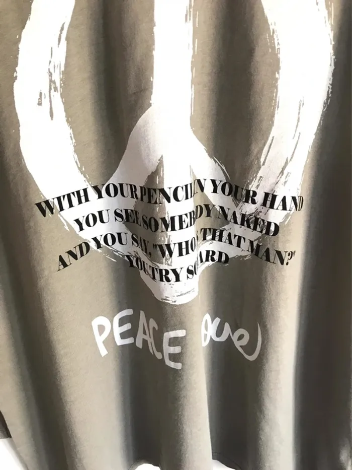 Haut peace and love pour homme neuf avec étiquettes - photo numéro 6