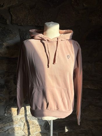 Sweat à capuche rose 