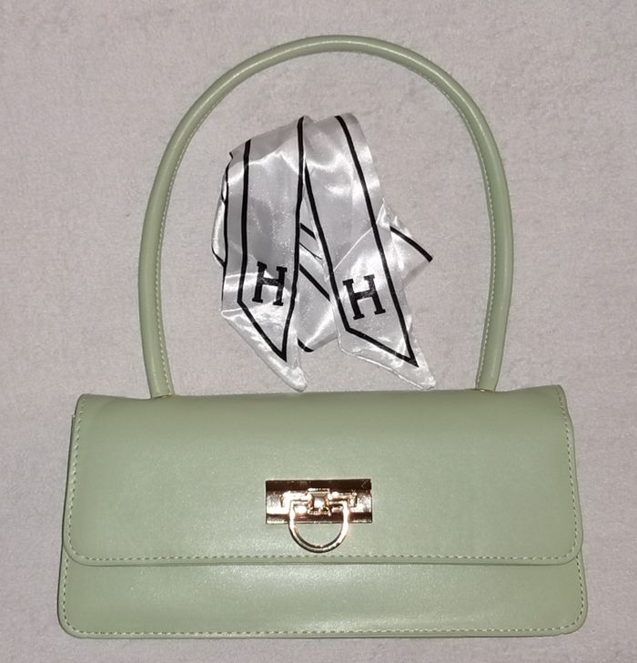 Lots de sac à main. Plusieurs formes et Plusieurs couleurs. Vente a l'unité ou en lots. - photo numéro 10