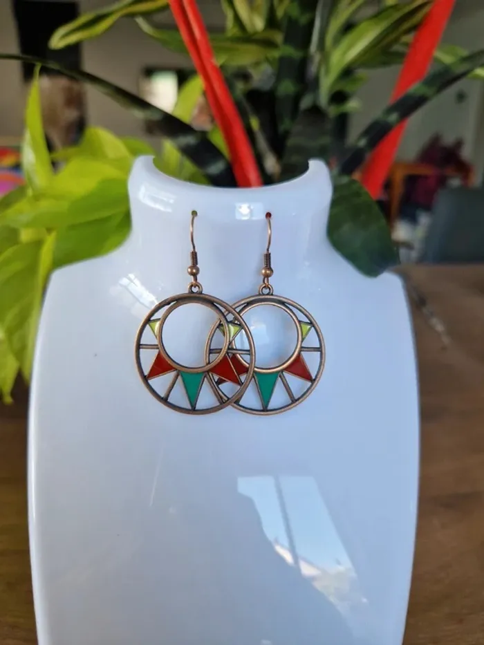 Boucles d'oreilles fantaisies couleur bronze multicolores - photo numéro 2
